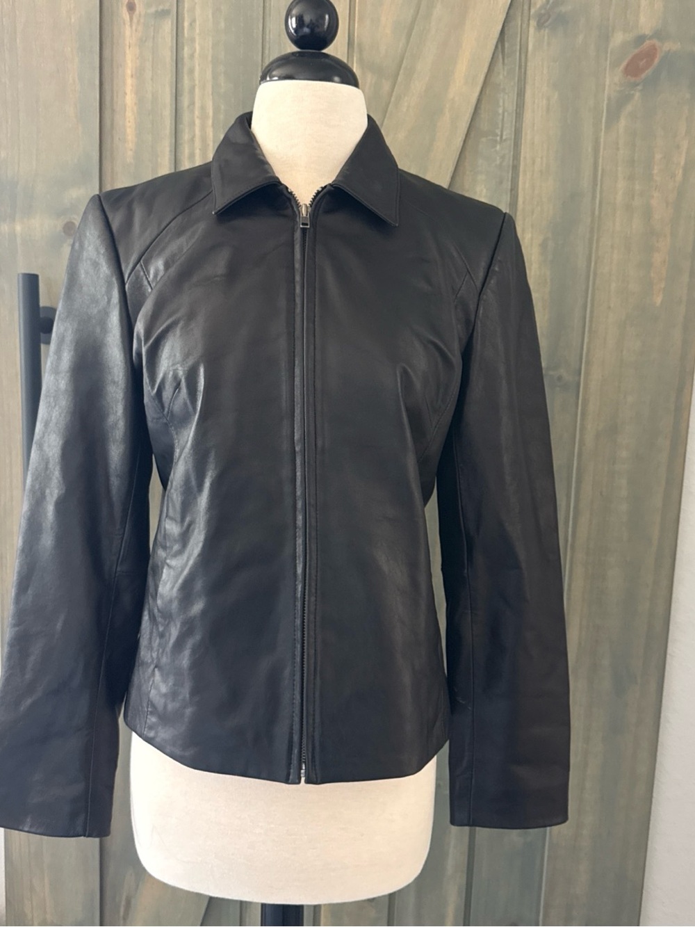 Vintage 90’s Alfani black leather jacket women’s S